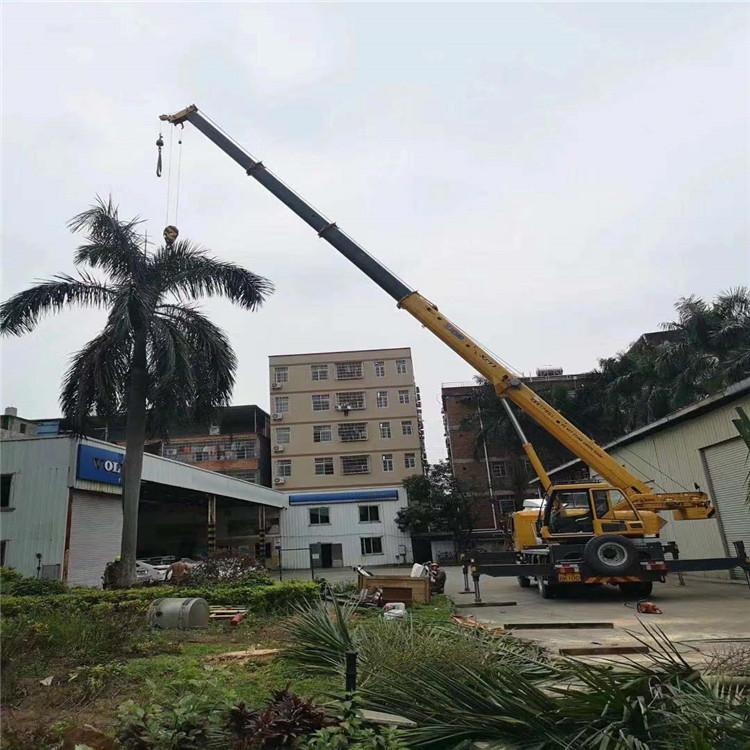 东营12吨吊车出租一天的收费标准是什么