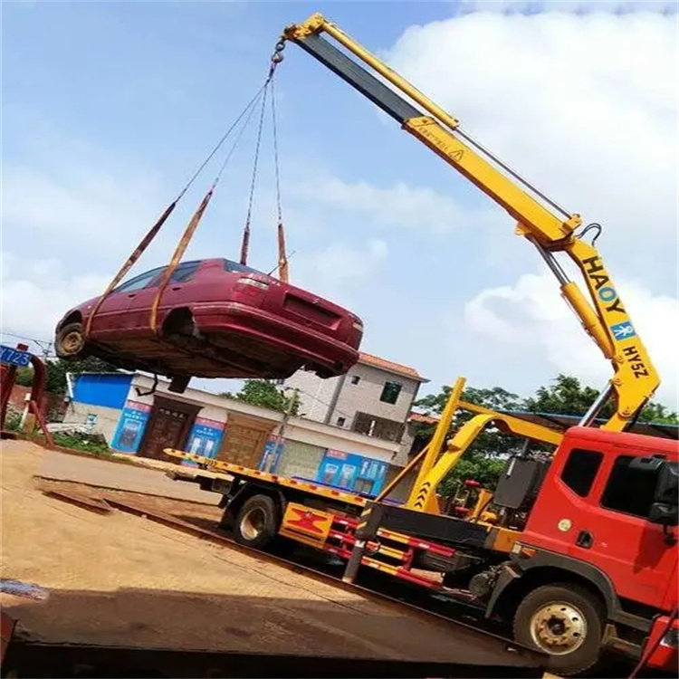 东营吊车吊汽车的正确方法